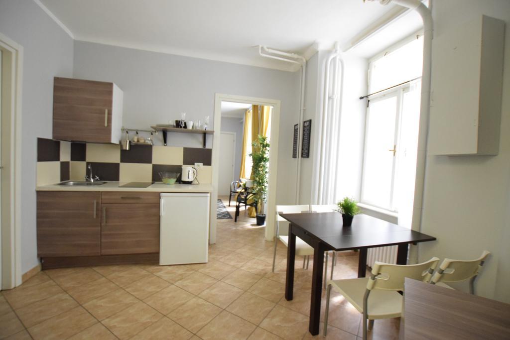 Budget Apartment By Hi5 - Revai Koz Budapest Bagian luar foto
